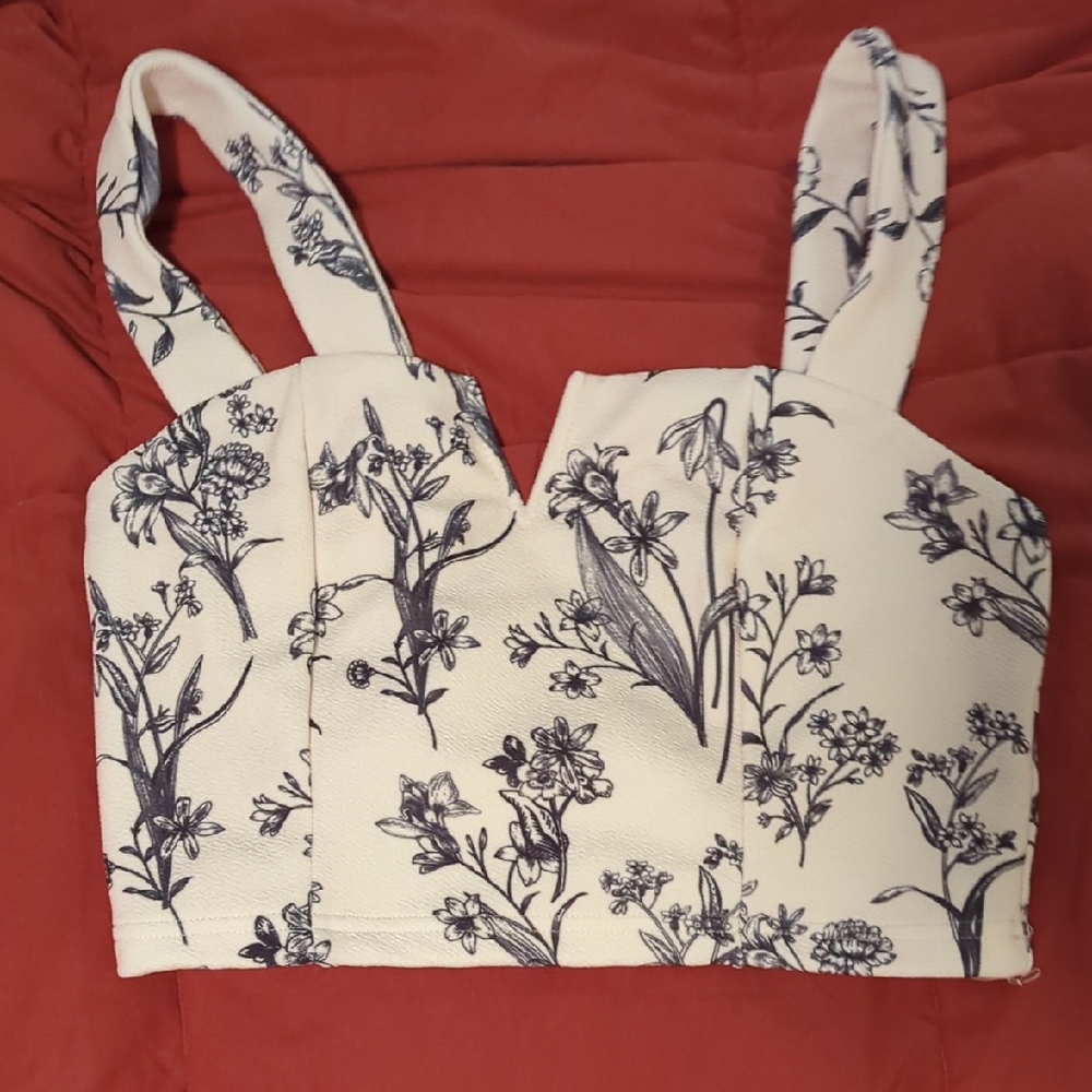 SHEIN Cream and Black Floral Crop Top W/Matching Pants